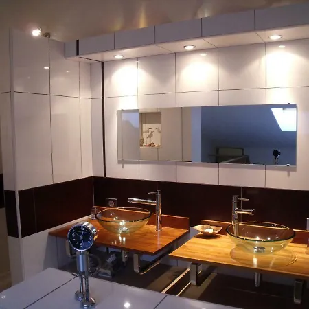 De L'eyrieux Nyaraló Les Ollières-sur-Eyrieux